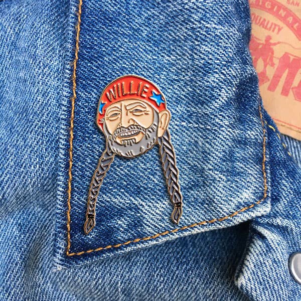 Willie Braids Pin
